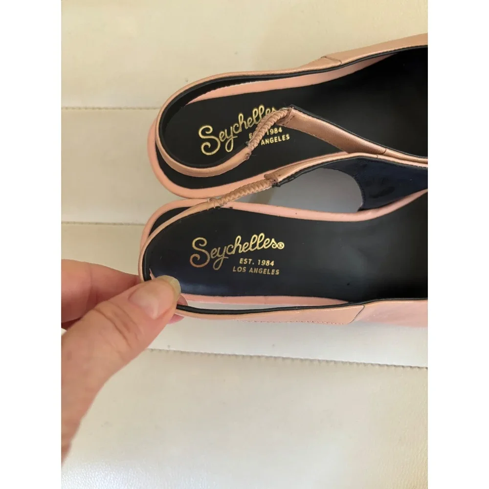 Seychelles Nude Pink Leather Pointed Toe Slingback Kitten Heels Pumps Size 7